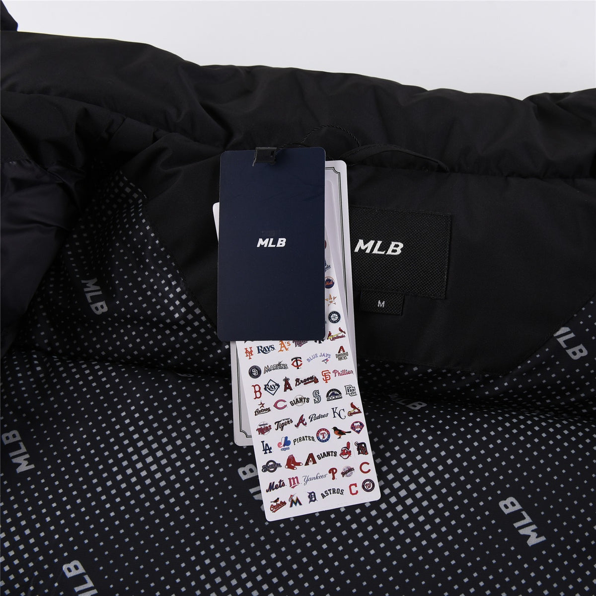 MLB Black New York Yankees Stand-Collar Puffer Jacket