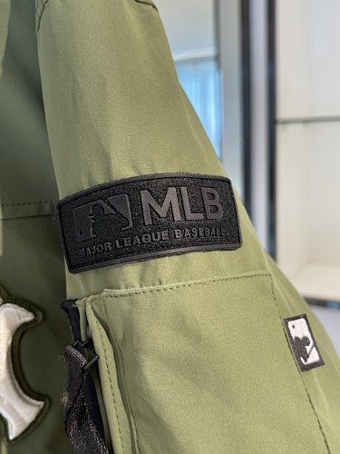 MLB Olive Green New York Yankees Hooded Parka