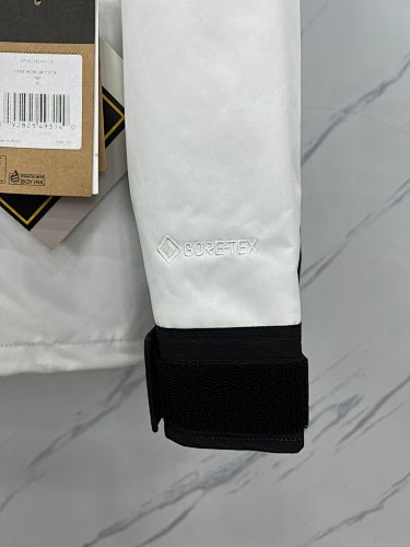 The North Face White and Black Colorblock Hooded Jacket