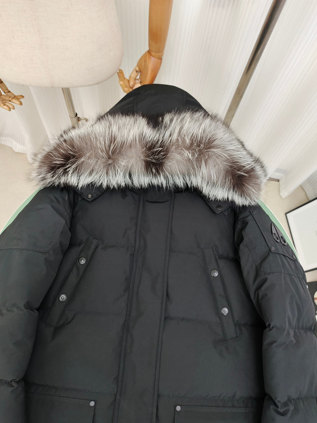 Moose Knuckles Black Plush-Trim Hooded Puffer Parka
