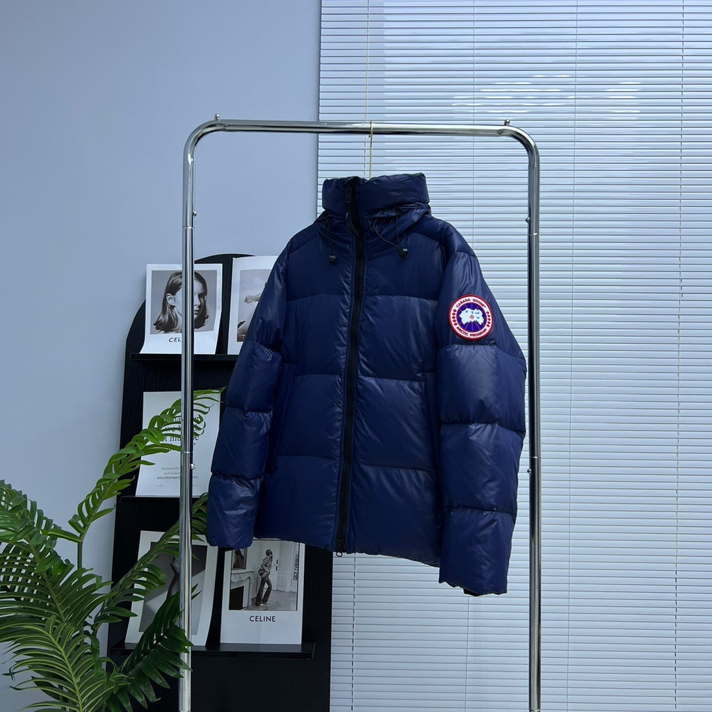 Canada Goose Hooded Puffer Jacket in Navy Blue with Classic Logo Patch