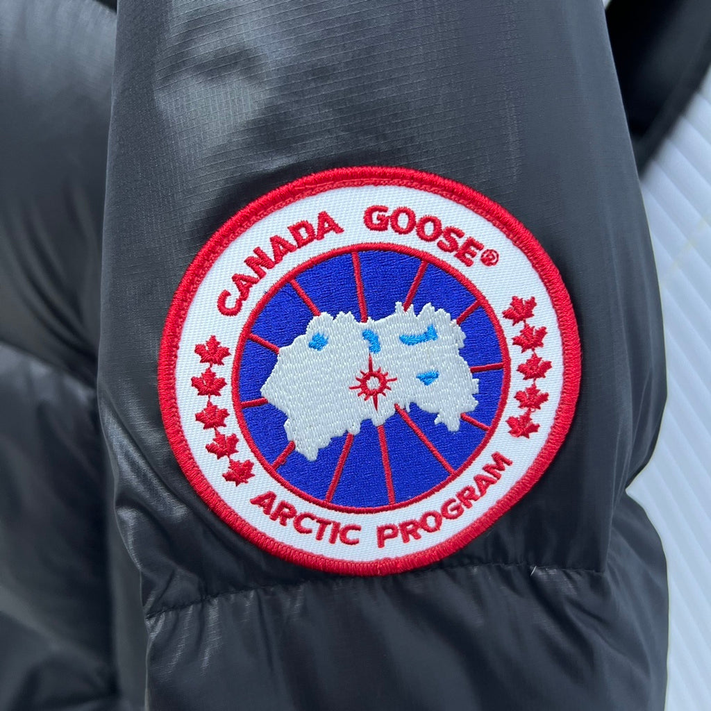 Canada Goose Hooded Puffer Jacket in Black with Classic Logo Patch
